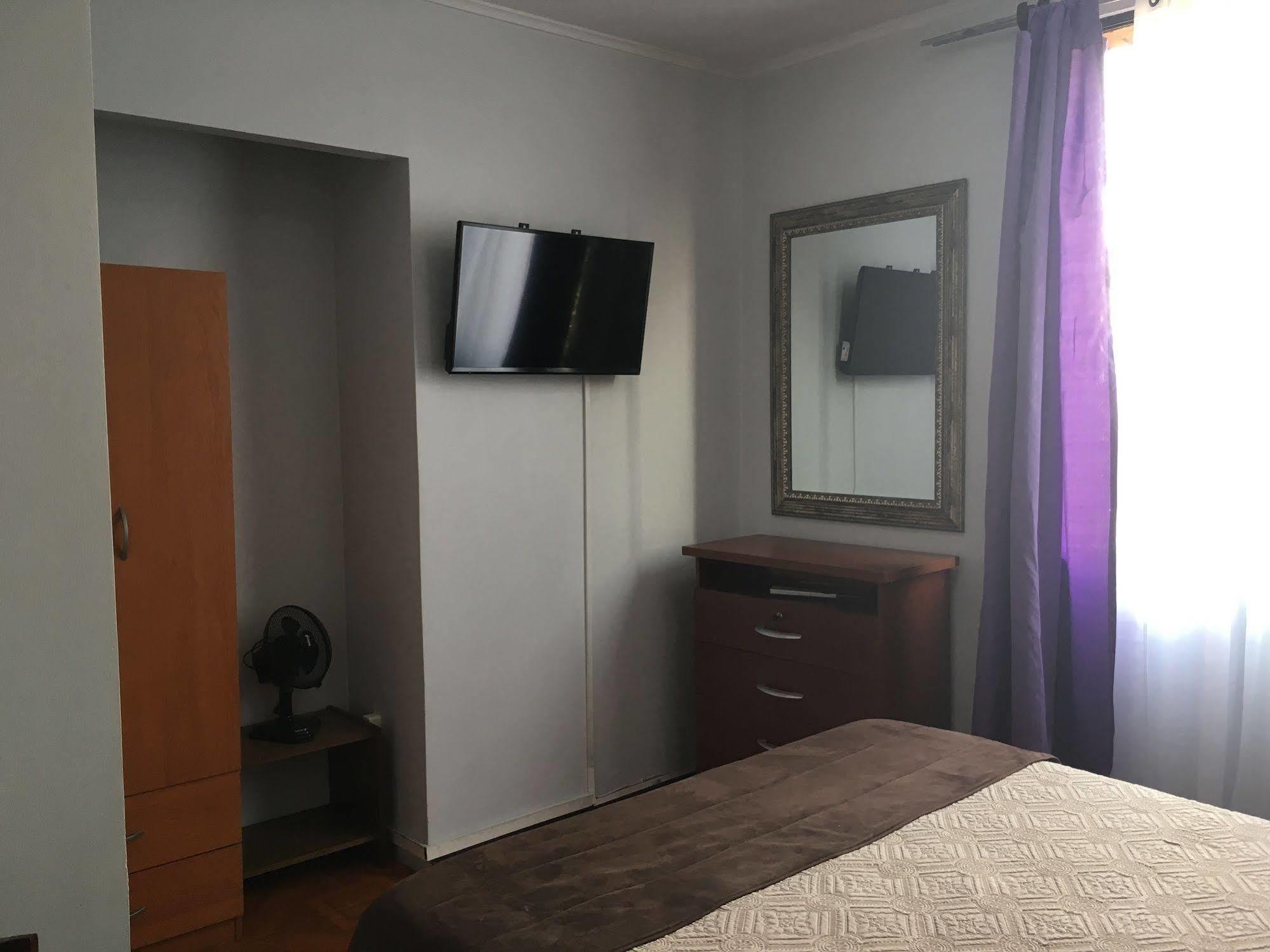 Residencial Universitaria Сантьяго Экстерьер фото